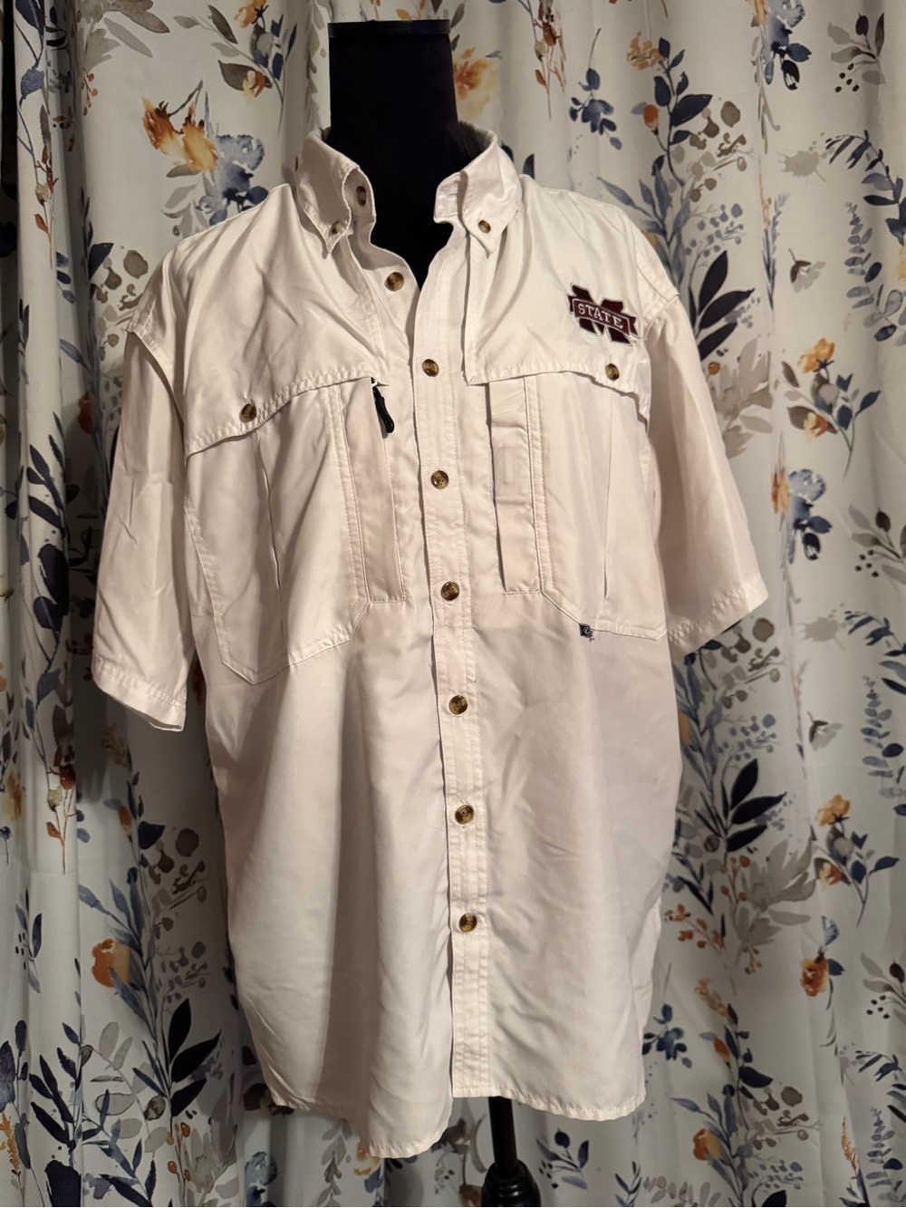 Men's Short Sleeve Collared Button Up Shirt Mississippi State Bulldog Size M B7